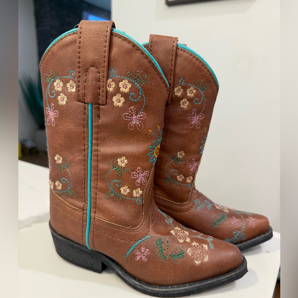 Shyanne Turquoise and Brown Cowboy Boots